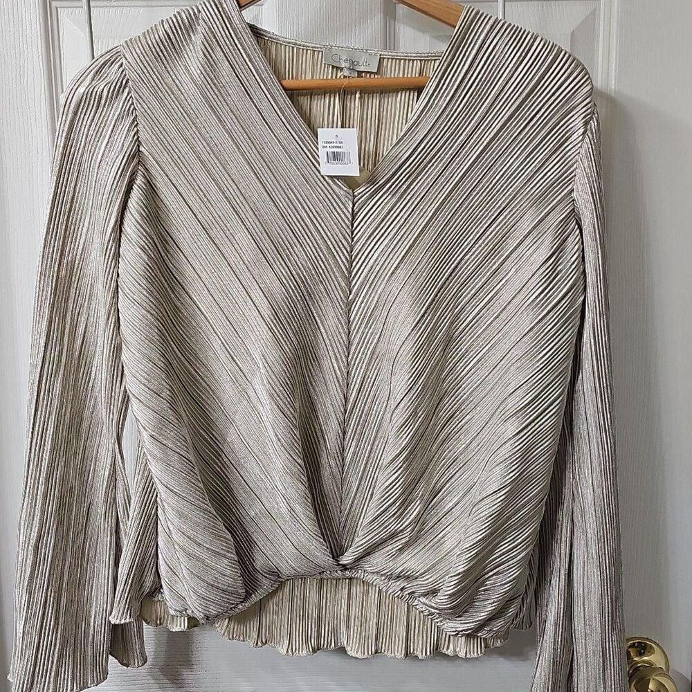 Chenault Women's NWT Champagne Metallic Plissé Pleated V-Neck Long Sleeve Blouse